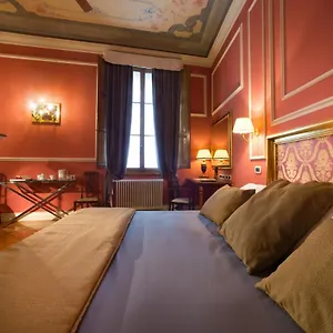 Boutique Torre De' Conti Bed & Breakfast Florence