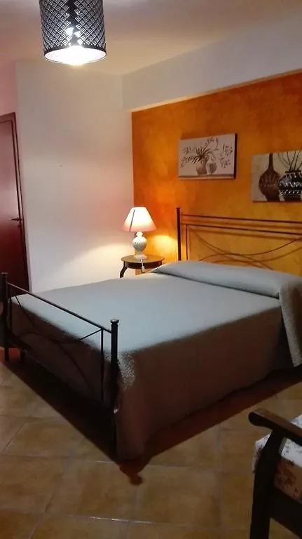Bed And Breakfast Agrumi In Terrazza Aragona 2*,  Italy